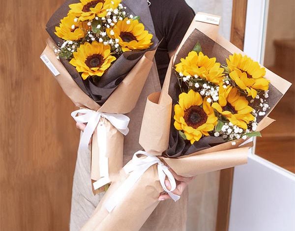 Hoa tặng lễ tốt nghiệp nên chọn mua những loại hoa nào đẹp nhất?